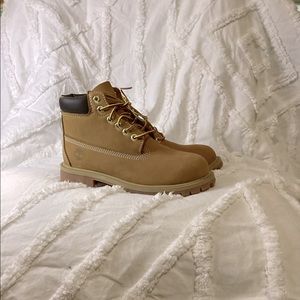 Timberland wheat winter boots